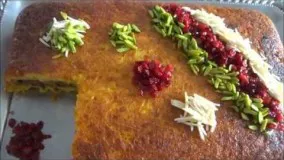 طرز  ته چین  با گوشت چرخ کرده