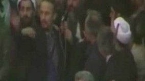 انگلیسی صحبت کردن شهید بهشتی در فرودگاه هنگام ورود امام ره