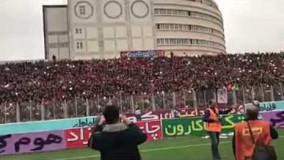 جشن بازیکنان و هواداران نساجی مازندران بعد از برتری مقابل فجر سپاسی