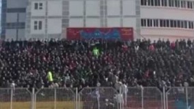 خوش آمد گویی هواداران نساجی قائمشهر به هواداران ملوان بندرانزلی - فرهنگ سازی زیبا