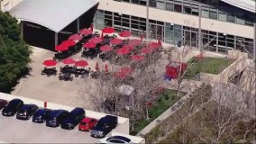  درباره تیراندازی در دفتر یوتیوب توسط دختر سینه بادکنکی نظر رسانه های انگلیسی زبان 