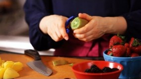 نکات آشپزی-نگه داری میوه ها برای تزیین کیک