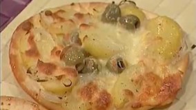 آشپزی مدرن-تهیه پیتزای زیتون با سیب زمینی