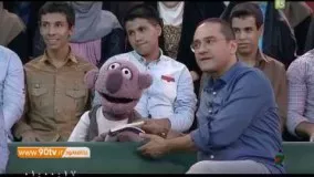 ویدیو استثنایی  جناب خان در خواندن کتاب