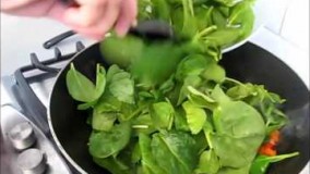 آشپزی مدرن-تهیه بورک با فلفل دلمه ای واسفناج