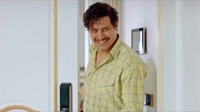 دانلود رایگان فیلم آینه بغل در سایت فیلم تو دانلود