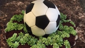 کیک پزی-تهیه کیک به شکل توپ