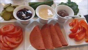 آشپزی آسان-طرز تهيه تخم مرغ با گوجه