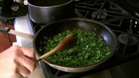 آشپزی ایرانی-تهیه قرمه سبزی-قسمت اول