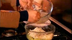 آشپزی مدرن-سوپ کنگر با سس بشامل