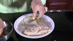 آشپزی ایرانی-تهیه شنیسل مرغ -قسمت اول