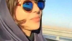 سلفی هستی مهدوی هنگام رانندگی