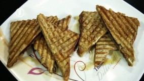 آشپزی ایرانی - نان ورقی با تخم و پنیر