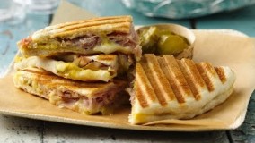 آشپزی مدرن-تهیه یک ساندویچ آسان و راحت