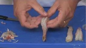 آشپزی ایرانی-تمیز کردن و طبخ میگو