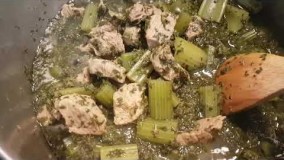 آشپزی ایرانی-تهیه خورشت کرفس 44