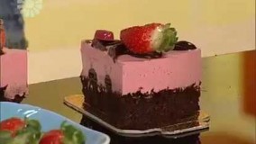 تهیه دسر بوتیکی- آموزش دسر موس اسلایس توت فرنگی