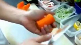 تزیین غذا-آموزش گل کردن هویج برای تزیین سالاد