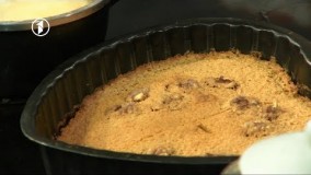 کیک پزی - کیک جواری همراه شیرچای 