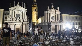 وحشت در محل تجمع هوادارن یوونتوس در تورین ۱۰۰۰زخمی برجای گذاشت