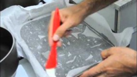 طرز تهیه رولت شکلاتی در خانه