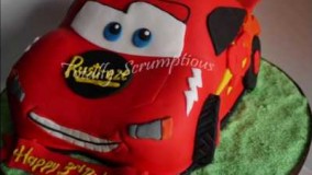 ایده تزیین کیک تولد پسرونه-ماشینی