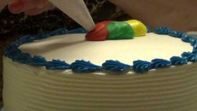 ایده تزیین کیک تولد پسرونه با خامه