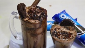 تهیه نوشیدنی خنک-میلک شیک بیسکویت شکلاتی