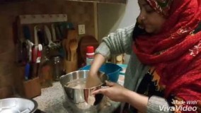 کیک پزی-تهیه کیک اسفنجی شکلاتی-کیک فوتبالی