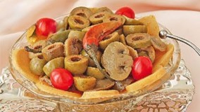 تهیه ترشی- طرز تهیه ی ترشی قارچ و زيتون