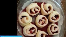 شیرینی پزی-رول مربایی با طعم مربای خانگی 