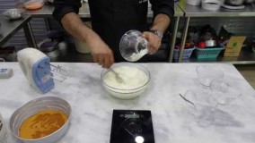 کیک پزی-تهیه کیک اسفنجی برای مبتدی ها