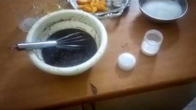 پخت کیک خانگی _ کیک شکلاتی ساده 2