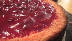 دسر آسان-تهیه کیک با رویه توت فرنگی