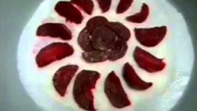 تهیه کیک-کیک وارونه لبو