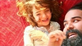 ویدیویی که رضا صادقی از دخترش منتشر کرد و نوشت: دخترم بخوان، دوران جاهلیت به پایان رسیده است