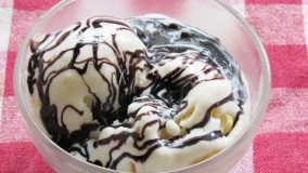 دسر خوشمزه-بستنی بدن تخم مرغ