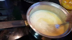 کرم برای وسط و رویه کیک    