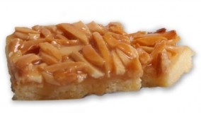 دسر خوشمزه-شیرینی بادام