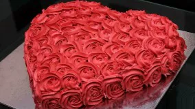 آشپزی -تزیین کیک عاشقانه