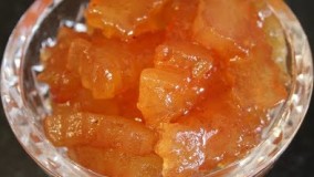 مربا  بدون آب آهک  به  رنگ گلبهی و طعمی فراموش نشدنی