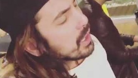 اجرایی جدید امیر عباس گلاب در منزل...49