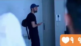 زبونش مو در اورد