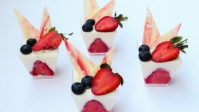 دسر خوشمزه-تهیه دسر توت فرنگی-بدون نیاز به پختن