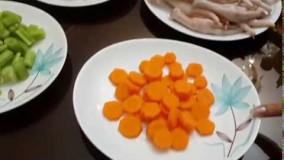 تهیه سوپ- سوپ رژیمی پای مرغ