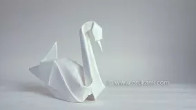 Origami swan by Akira Yoshizawa