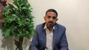 مدرس بازاریابی تلفنی دست نوشه های خود را برای پرزنت آماده کنید 