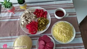 دستور تهیه پیتزای کم هزینه دو نفره