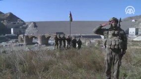 باکو ، شهر جدا شده ای از ایران بزرگ ، پرچمش را بر آثار ملی ایران نصب کرد ؟!!!