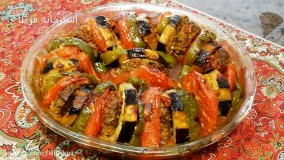 کباب خوشمزه با سبزیجات در فر ، دلچسب وساده و آسان